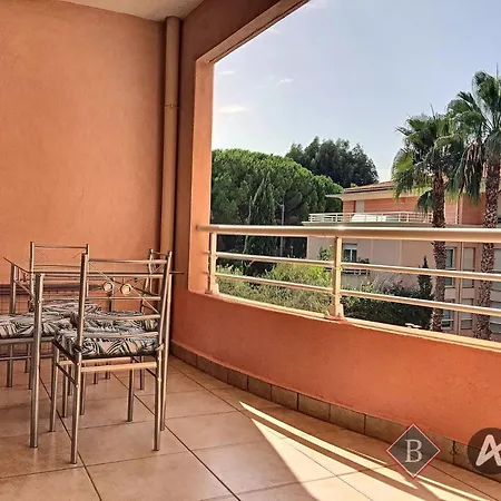 2 Pieces Meuble - Piscine * Cannes